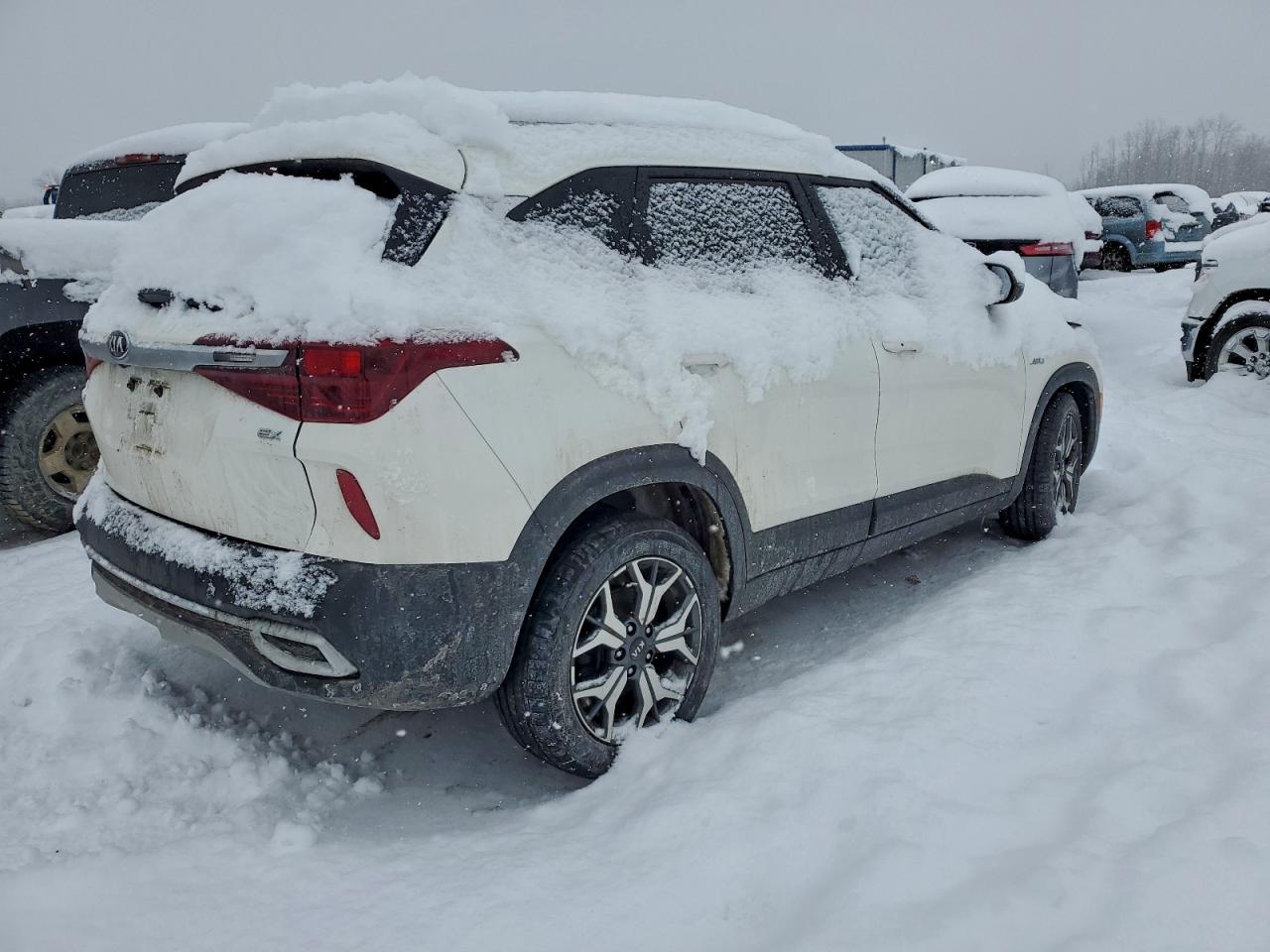 2021 KIA SELTOS EX photo 3