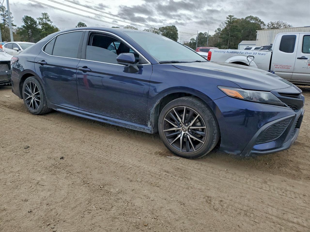 2021 TOYOTA CAMRY SE photo 4