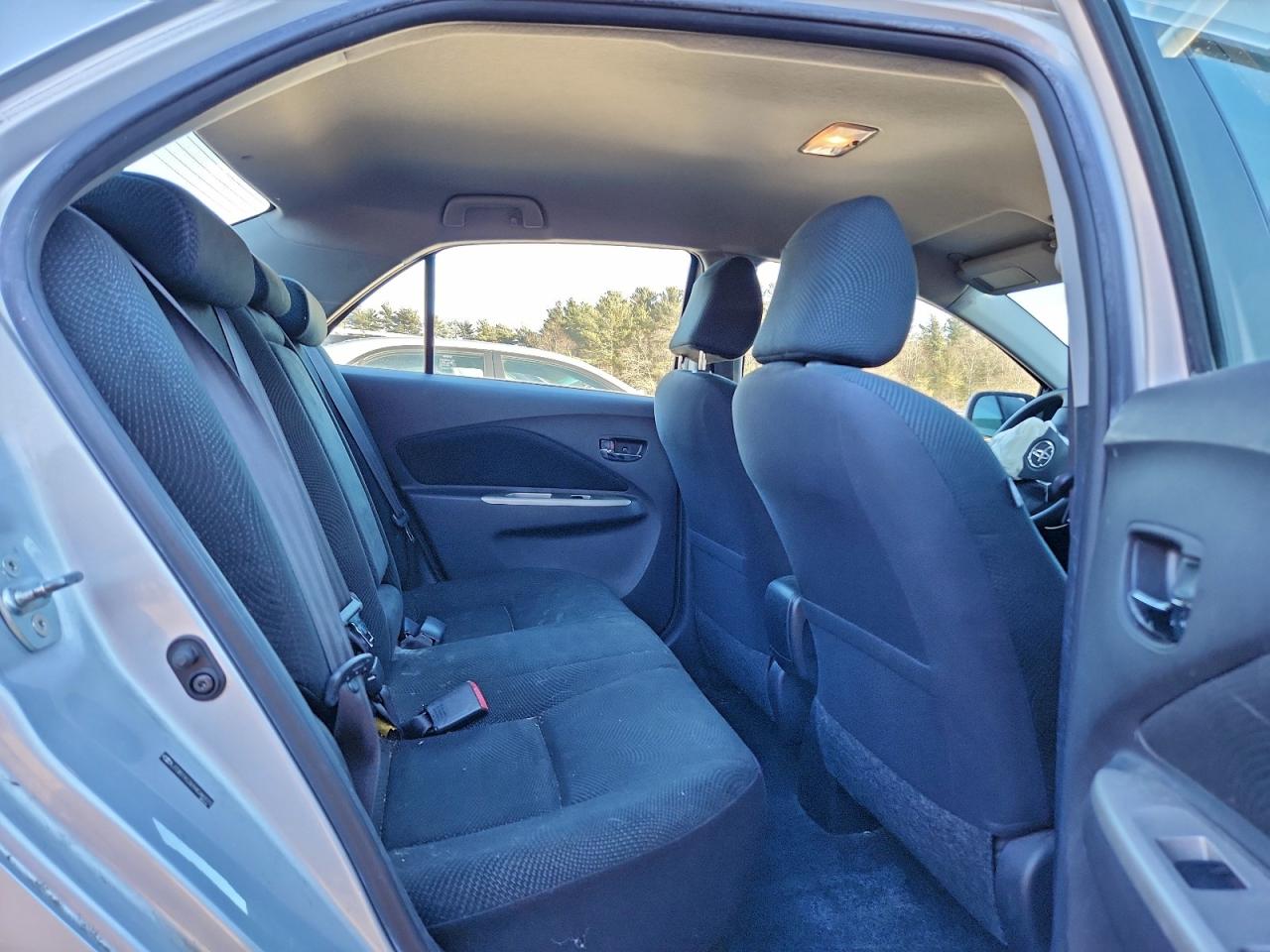 2009 TOYOTA YARIS photo 10