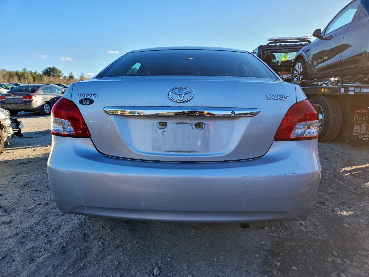 2009 TOYOTA YARIS photo 6
