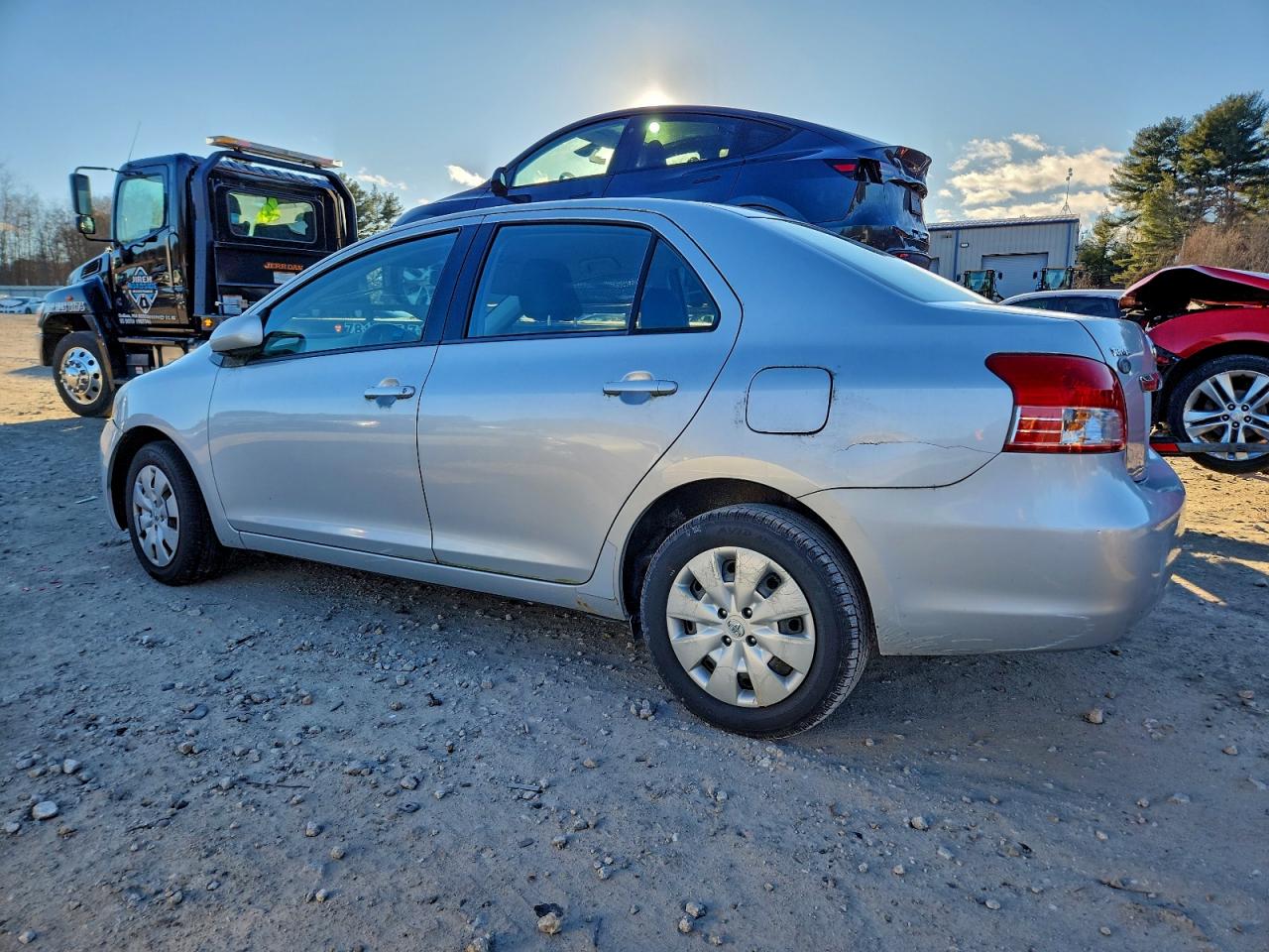 2009 TOYOTA YARIS photo 2