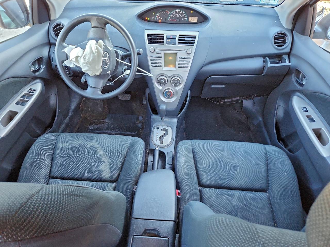 2009 TOYOTA YARIS photo 8