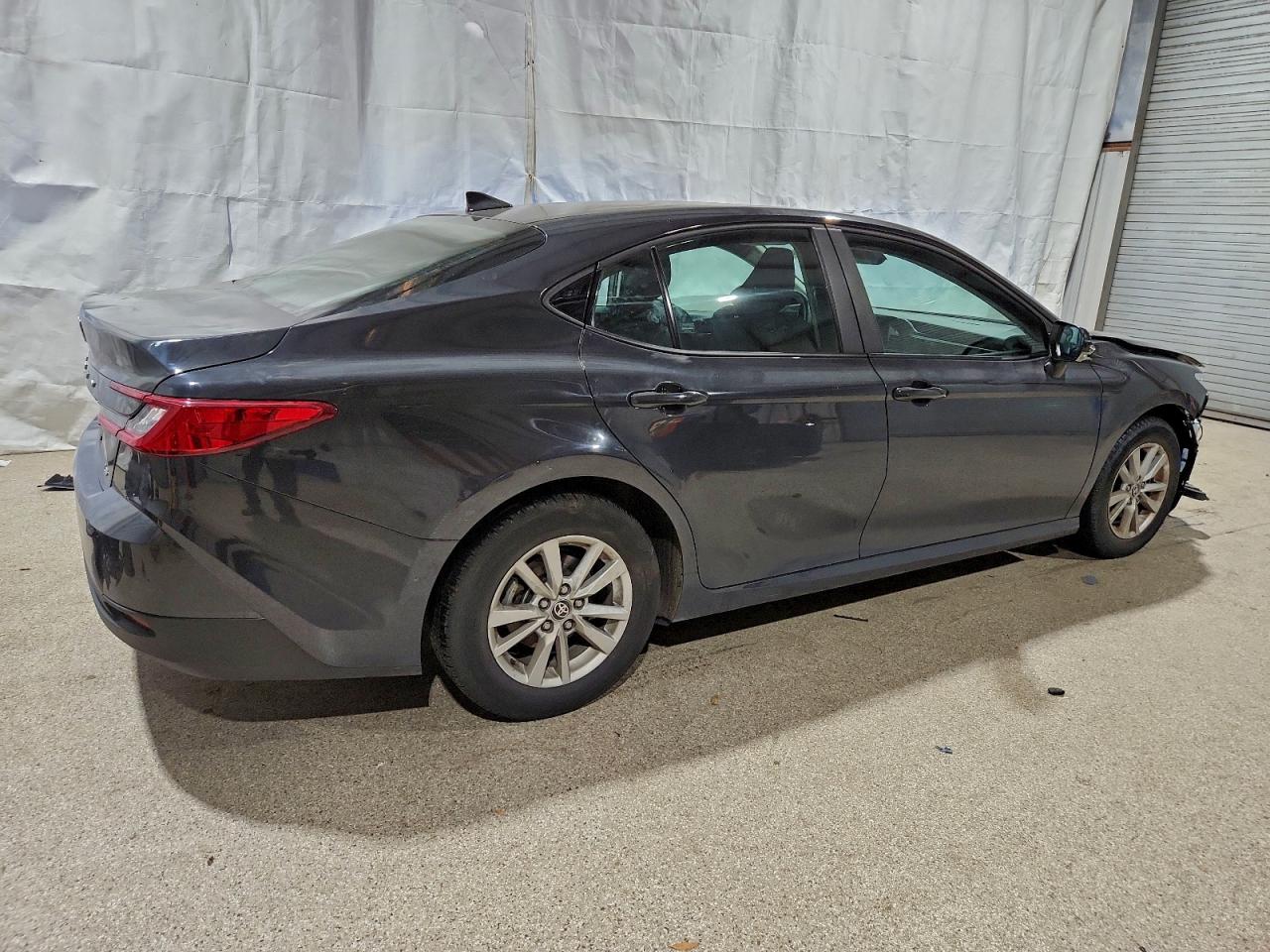 2025 TOYOTA CAMRY XSE photo 3