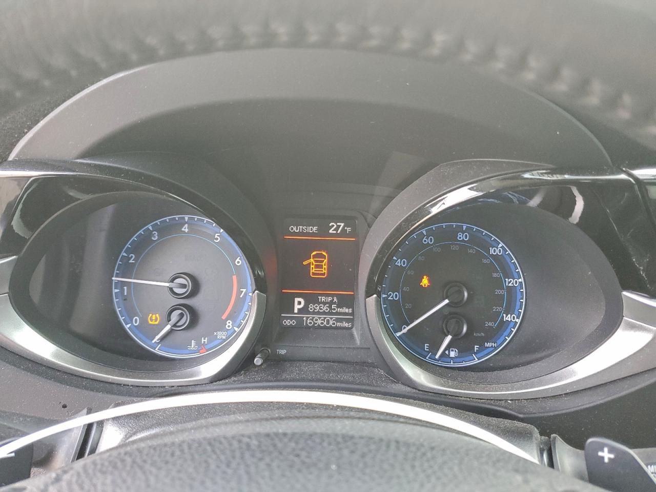 2014 TOYOTA COROLLA L photo 9