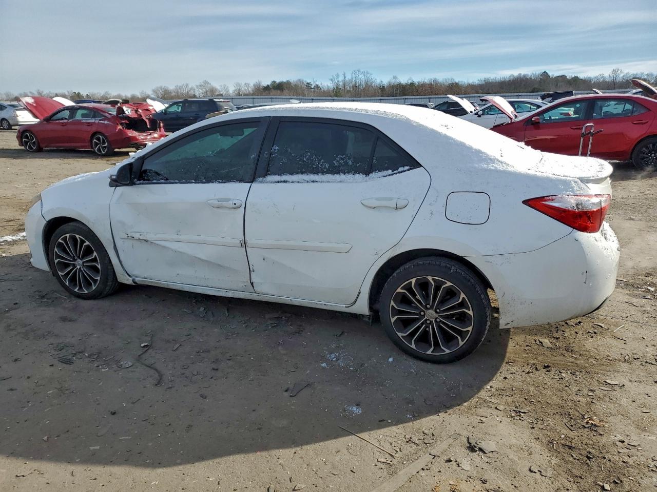 2014 TOYOTA COROLLA L photo 2