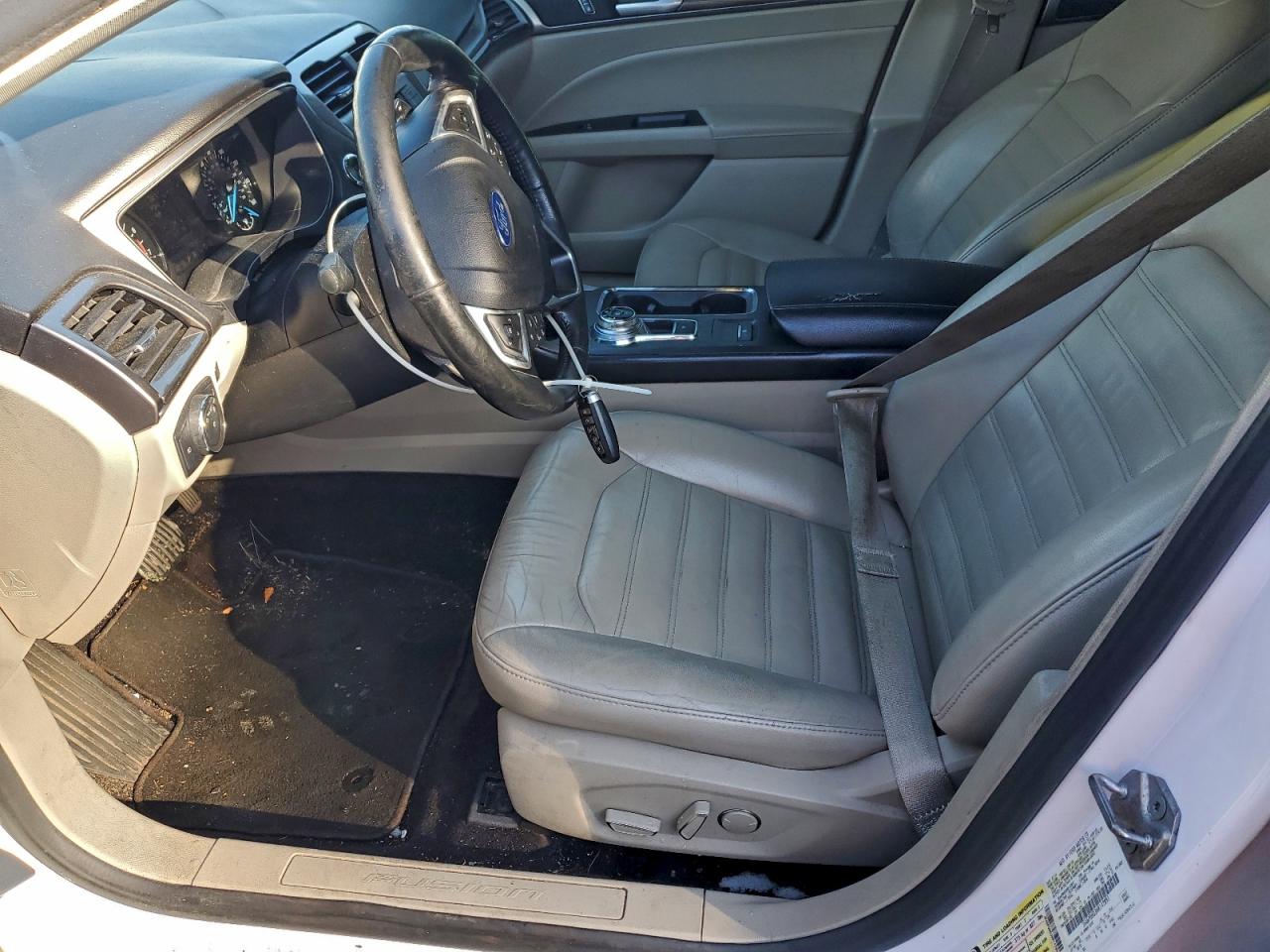 2017 FORD FUSION SE photo 7