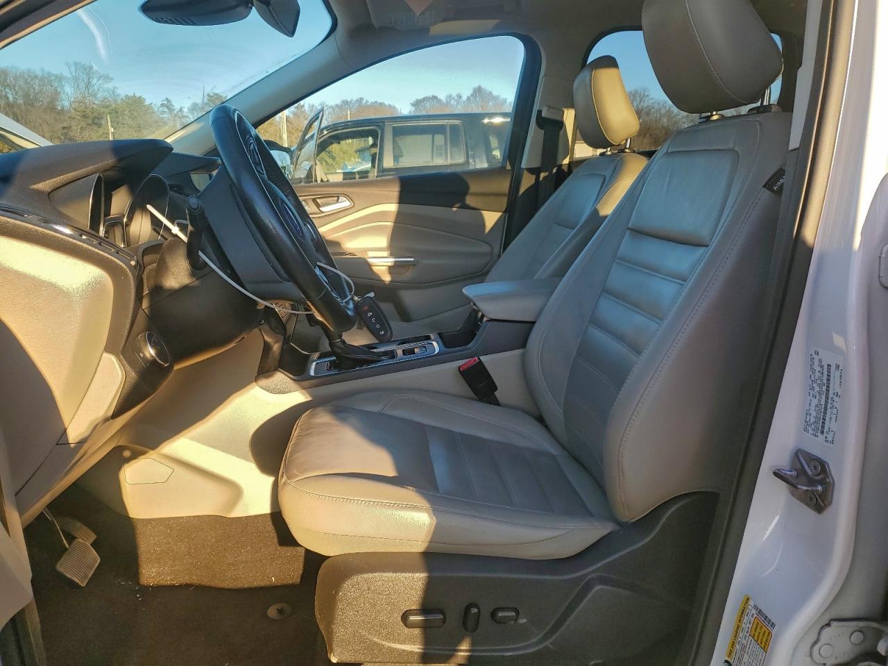 2019 FORD ESCAPE TITANIUM photo 7