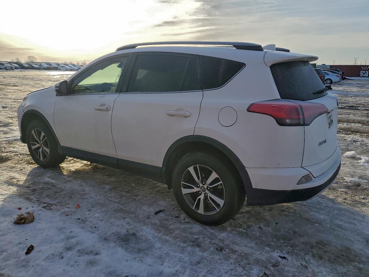 2018 TOYOTA RAV4 ADVENTURE photo 2