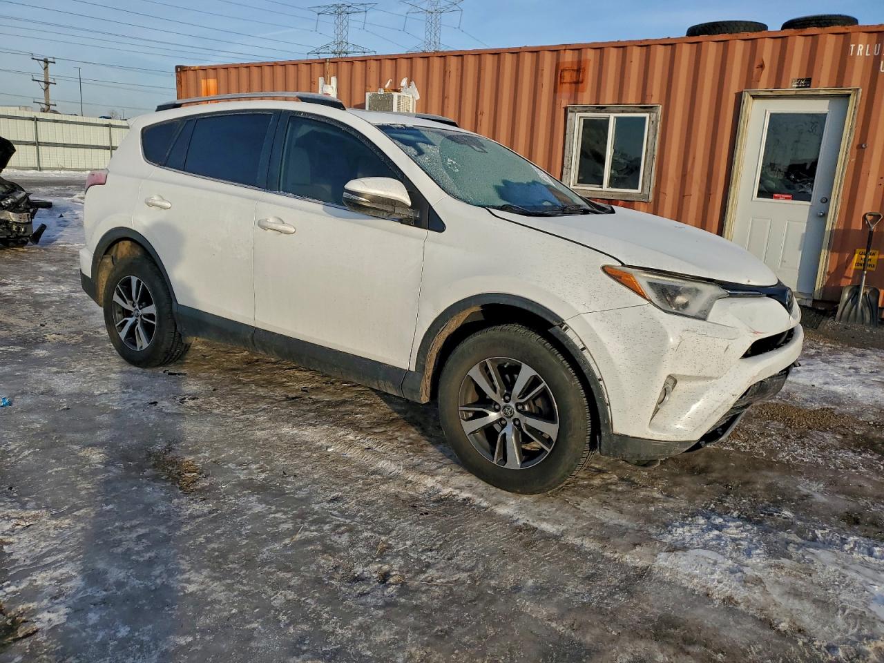 2018 TOYOTA RAV4 ADVENTURE photo 4