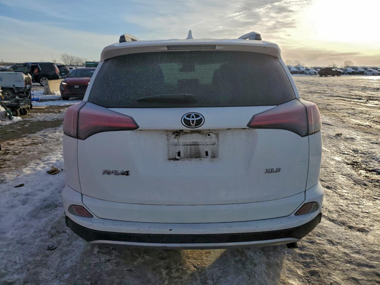 2018 TOYOTA RAV4 ADVENTURE photo 6