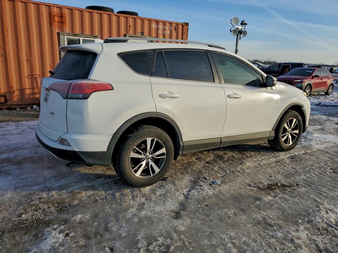 2018 TOYOTA RAV4 ADVENTURE photo 3
