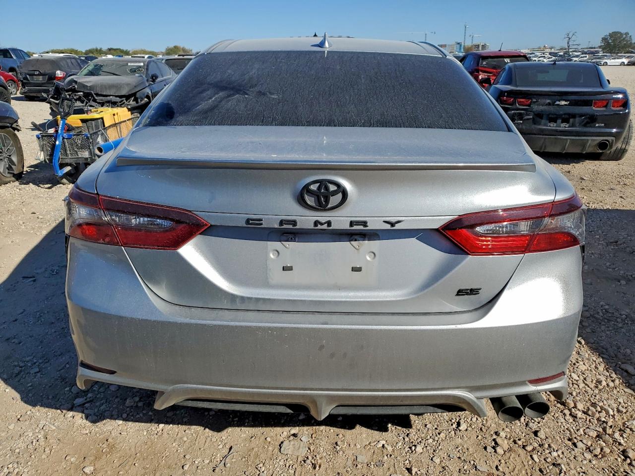 2022 TOYOTA CAMRY SE photo 6
