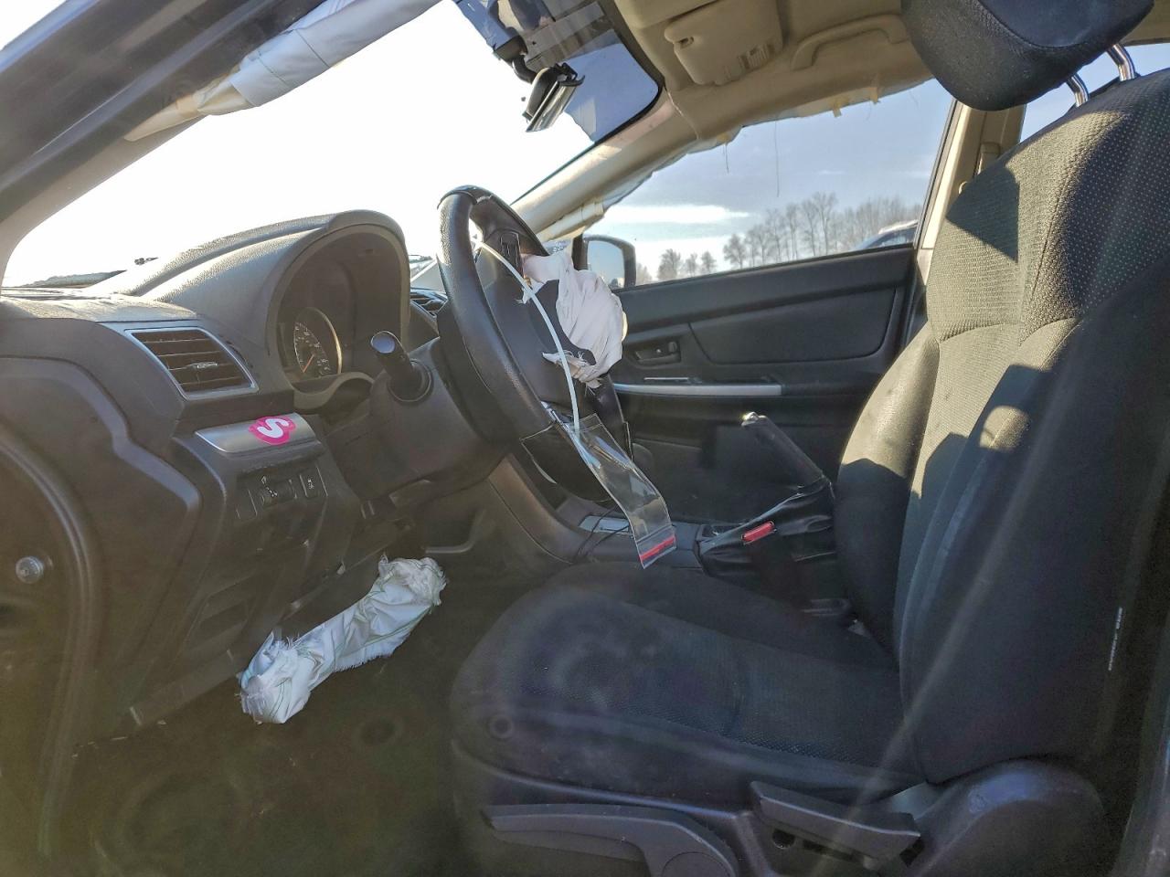 2015 SUBARU IMPREZA photo 7