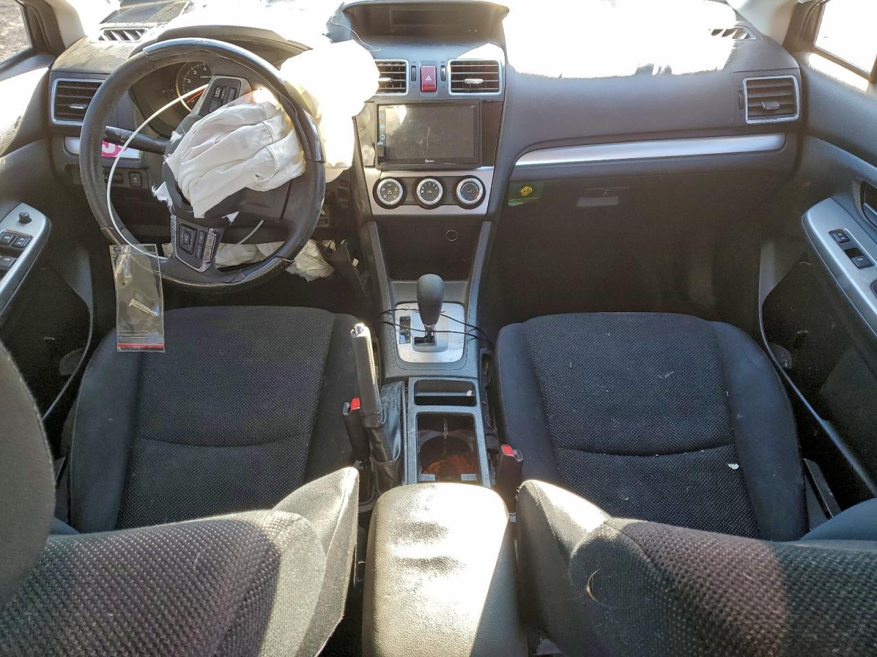 2015 SUBARU IMPREZA photo 8