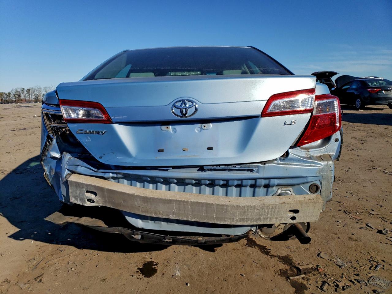 2013 TOYOTA CAMRY L photo 6