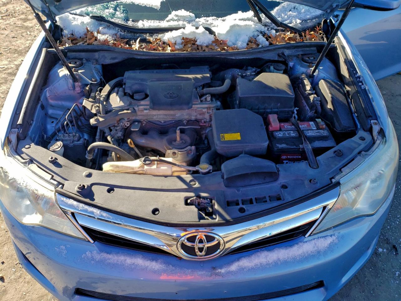 2013 TOYOTA CAMRY L photo 11