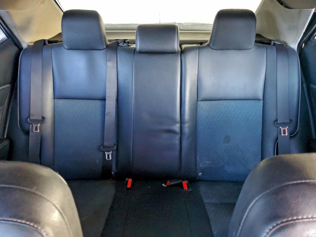 2014 TOYOTA COROLLA L photo 10