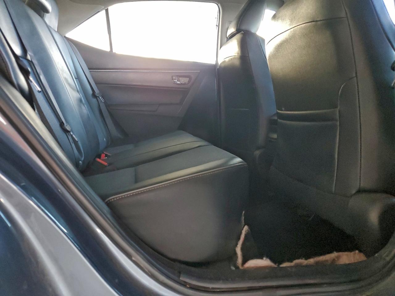 2014 TOYOTA COROLLA L photo 11