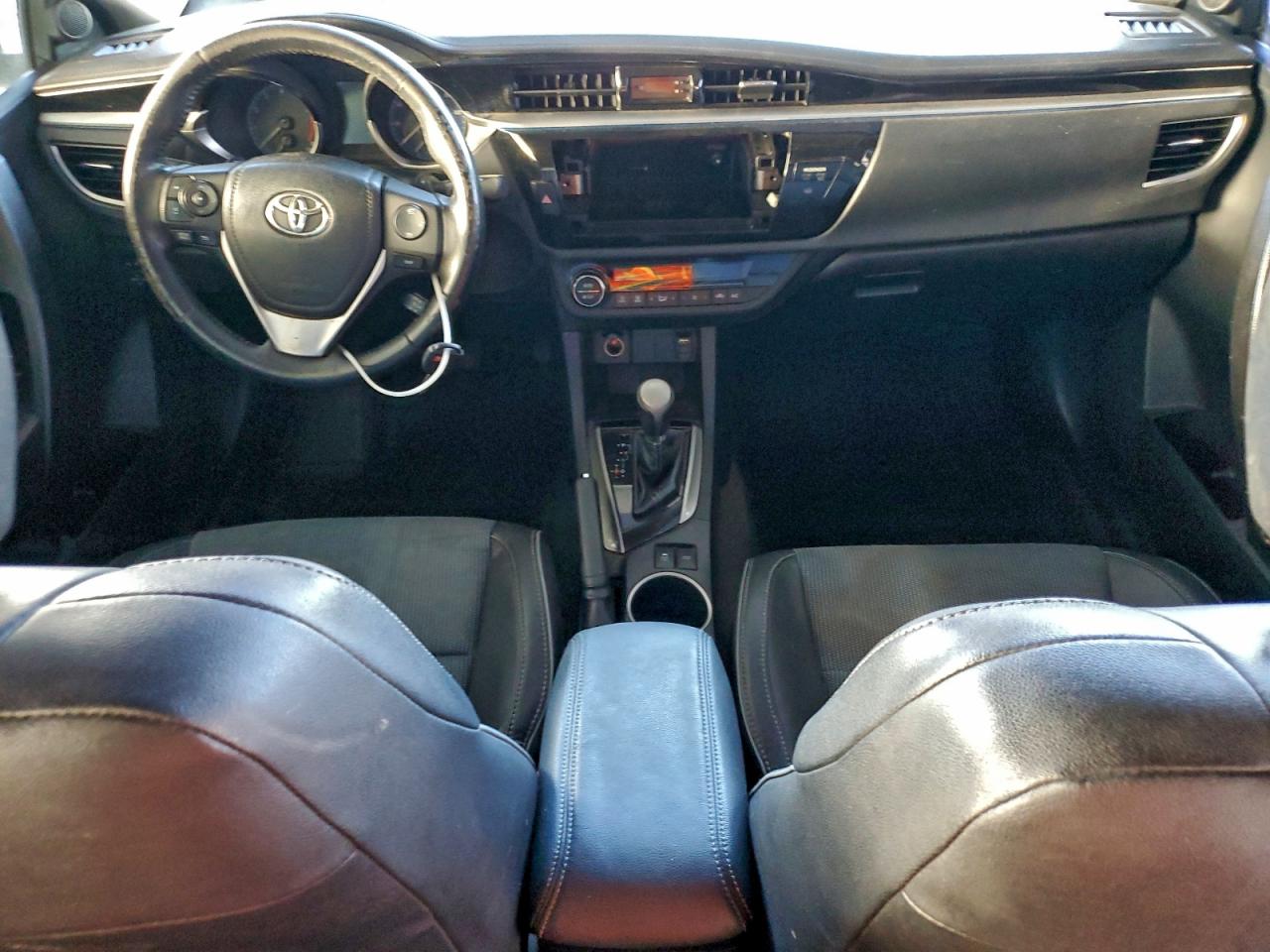 2014 TOYOTA COROLLA L photo 8