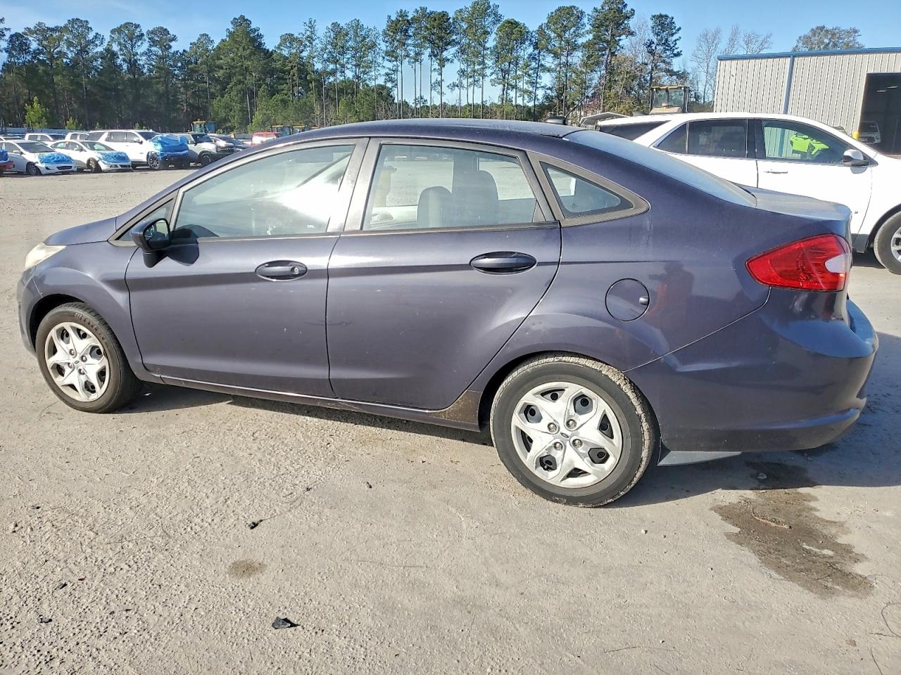 2012 FORD FIESTA S photo 2