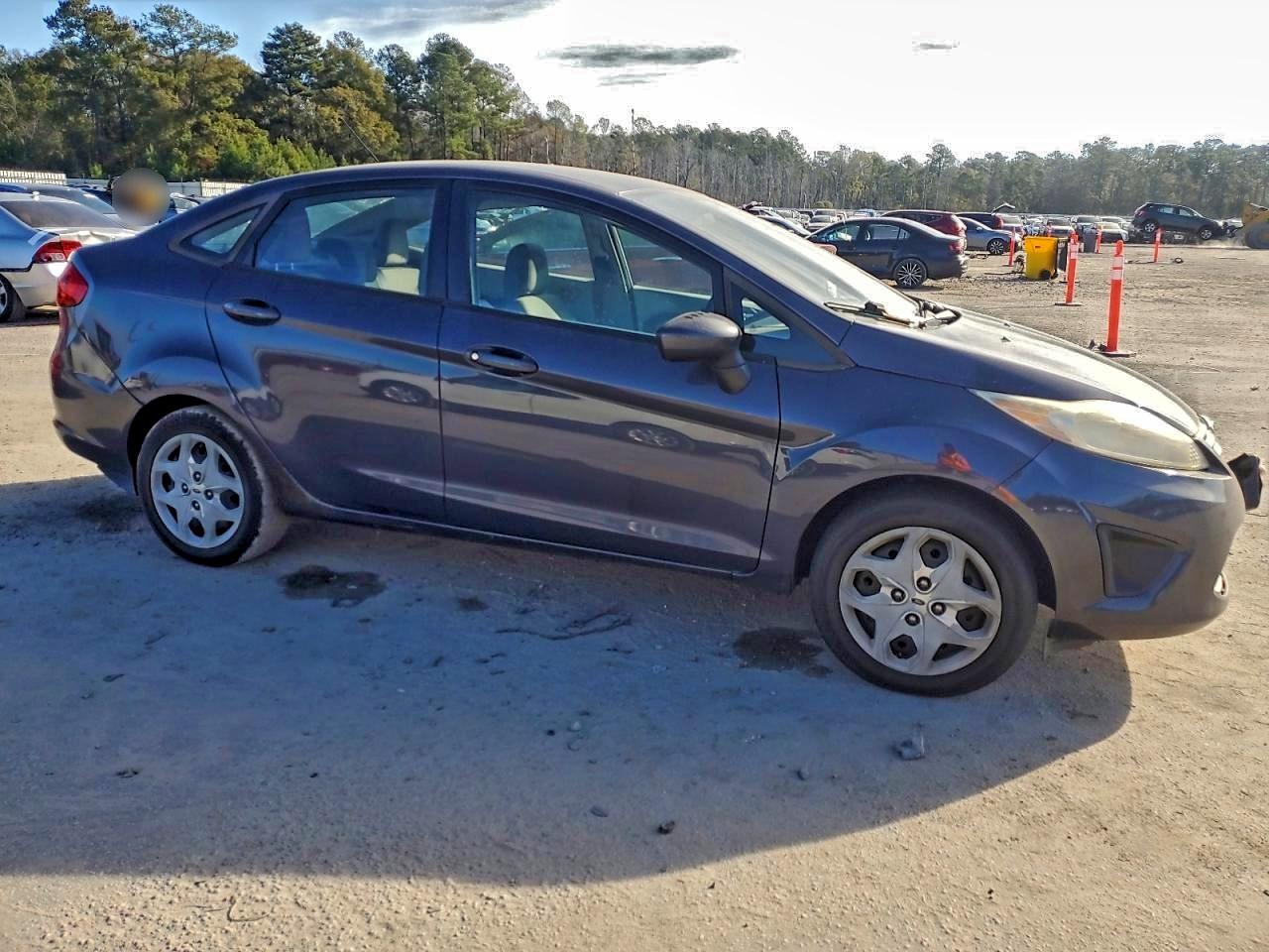 2012 FORD FIESTA S photo 4