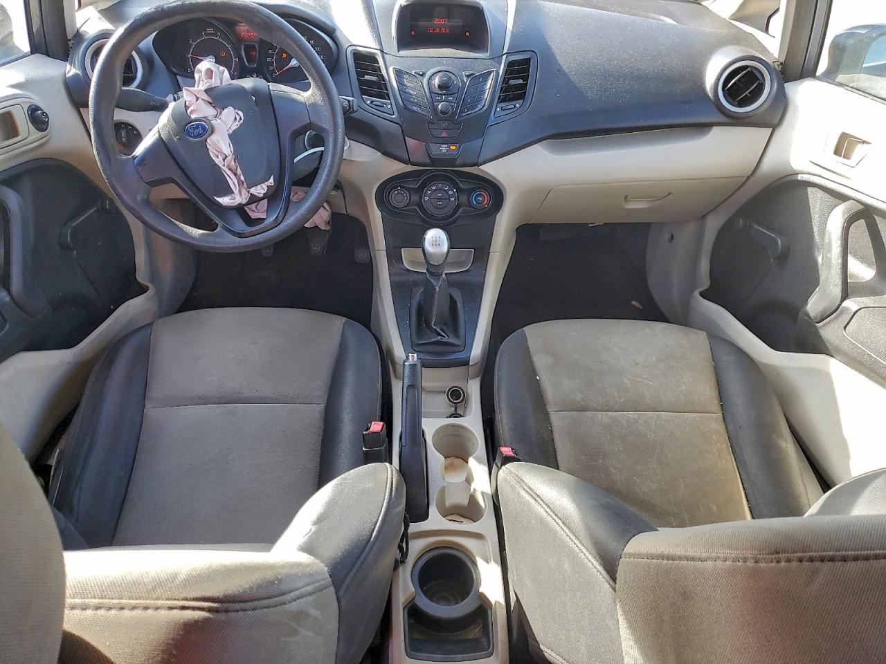 2012 FORD FIESTA S photo 8