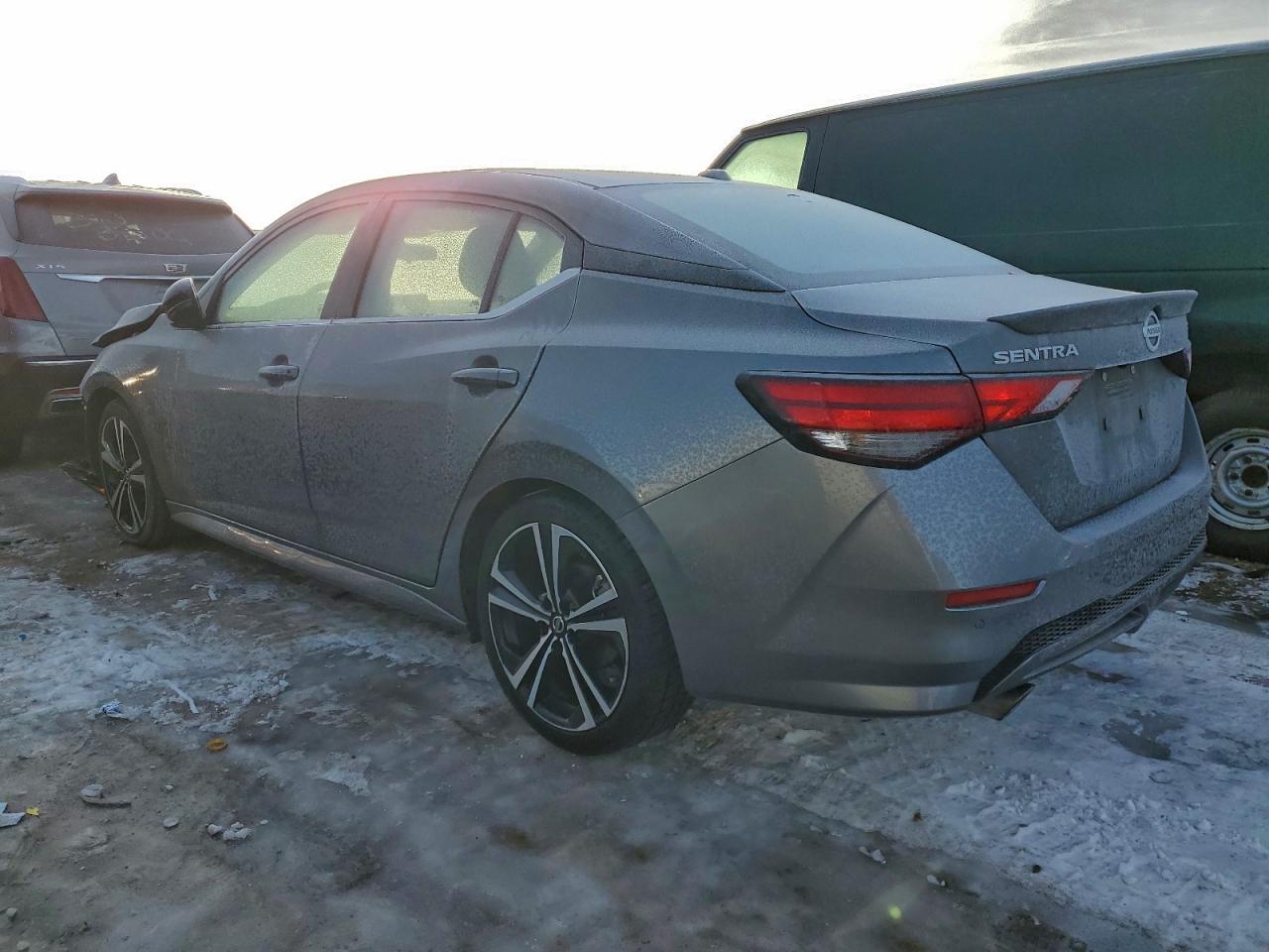 2023 NISSAN SENTRA SR photo 2