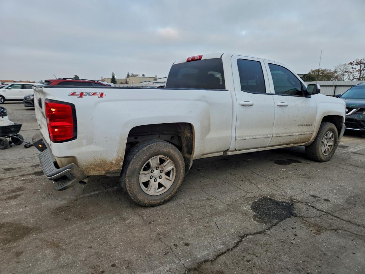 2016 CHEVROLET SILVERADO K1500 LT photo 3