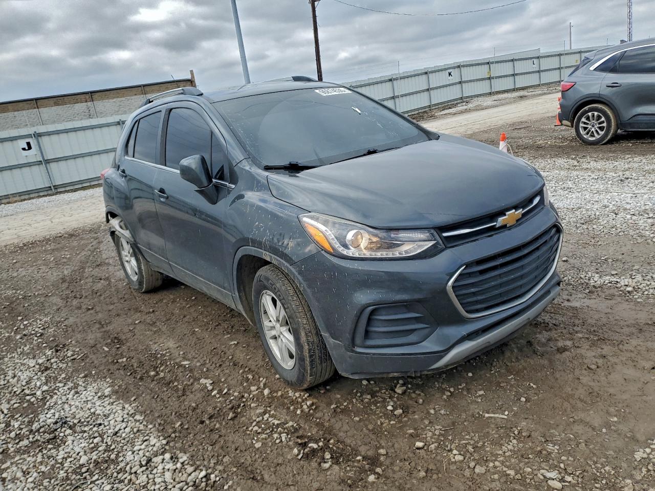 2020 CHEVROLET TRAX 1LT photo 4