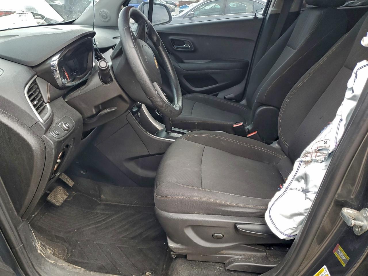 2020 CHEVROLET TRAX 1LT photo 7