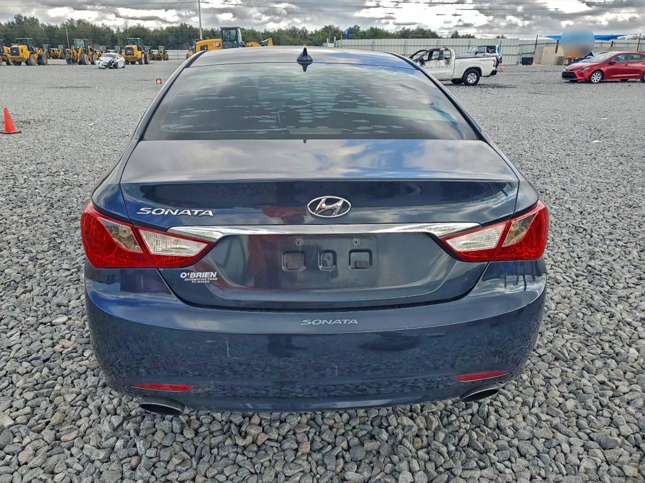 2013 HYUNDAI SONATA SE photo 6