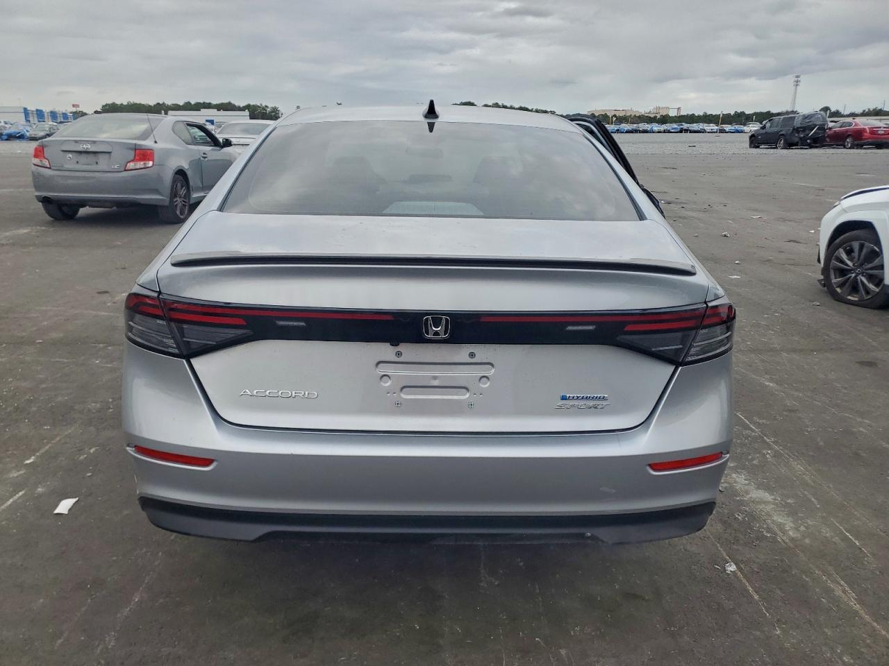 2025 HONDA ACCORD HYBRID SPORT photo 6