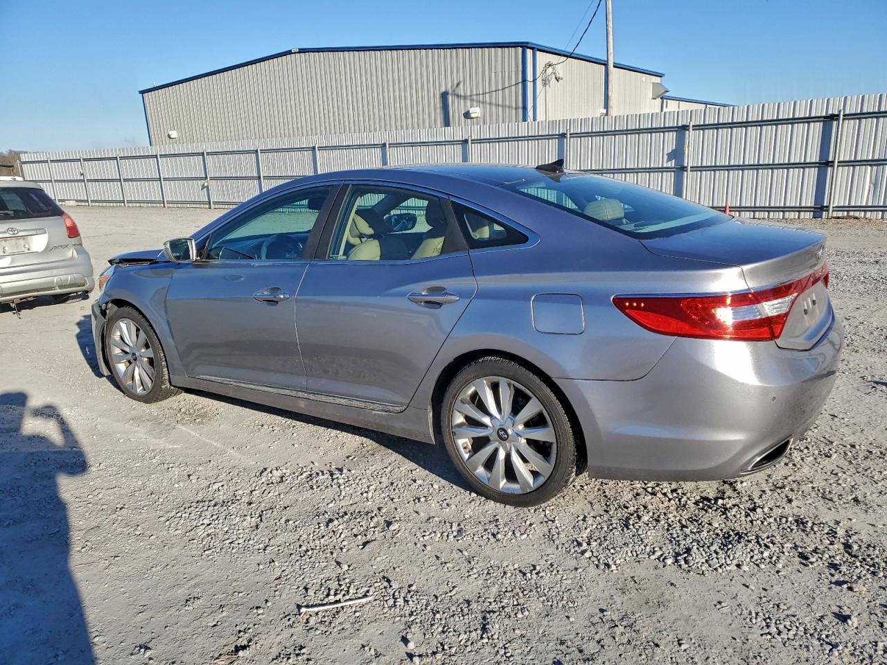 2013 HYUNDAI AZERA GLS photo 2