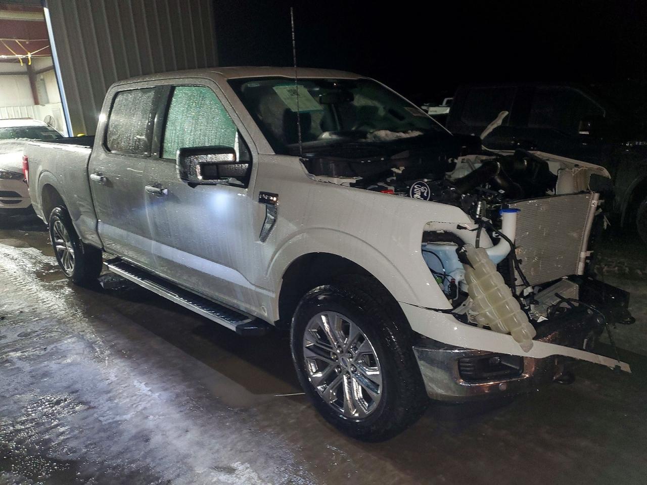2024 FORD F150 XLT photo 4
