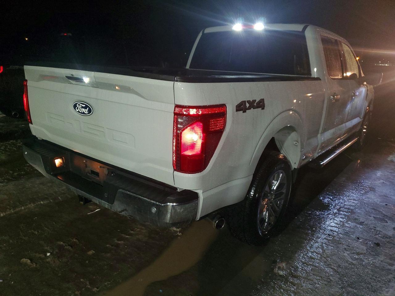 2024 FORD F150 XLT photo 3