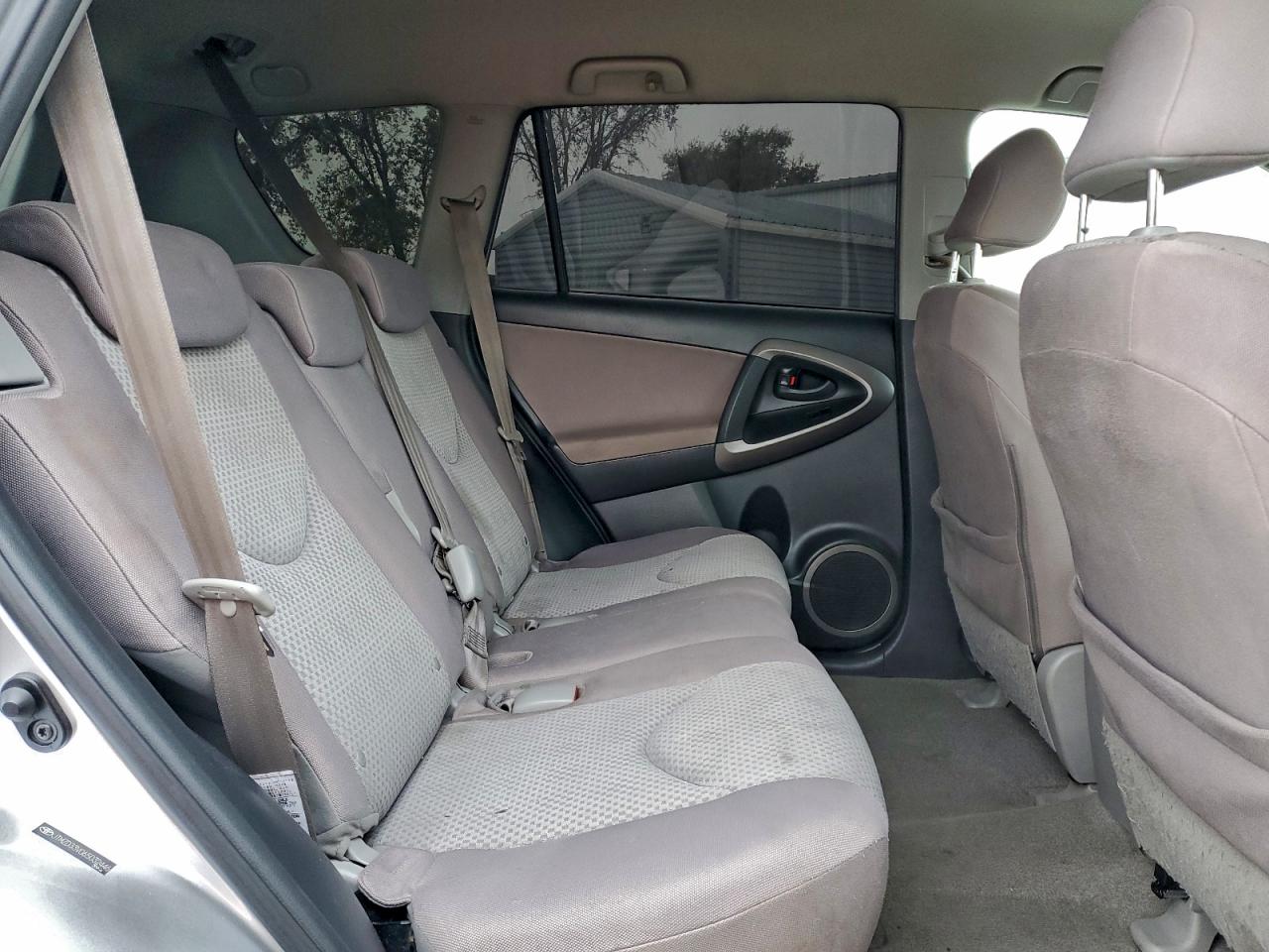 2006 TOYOTA RAV4 photo 11