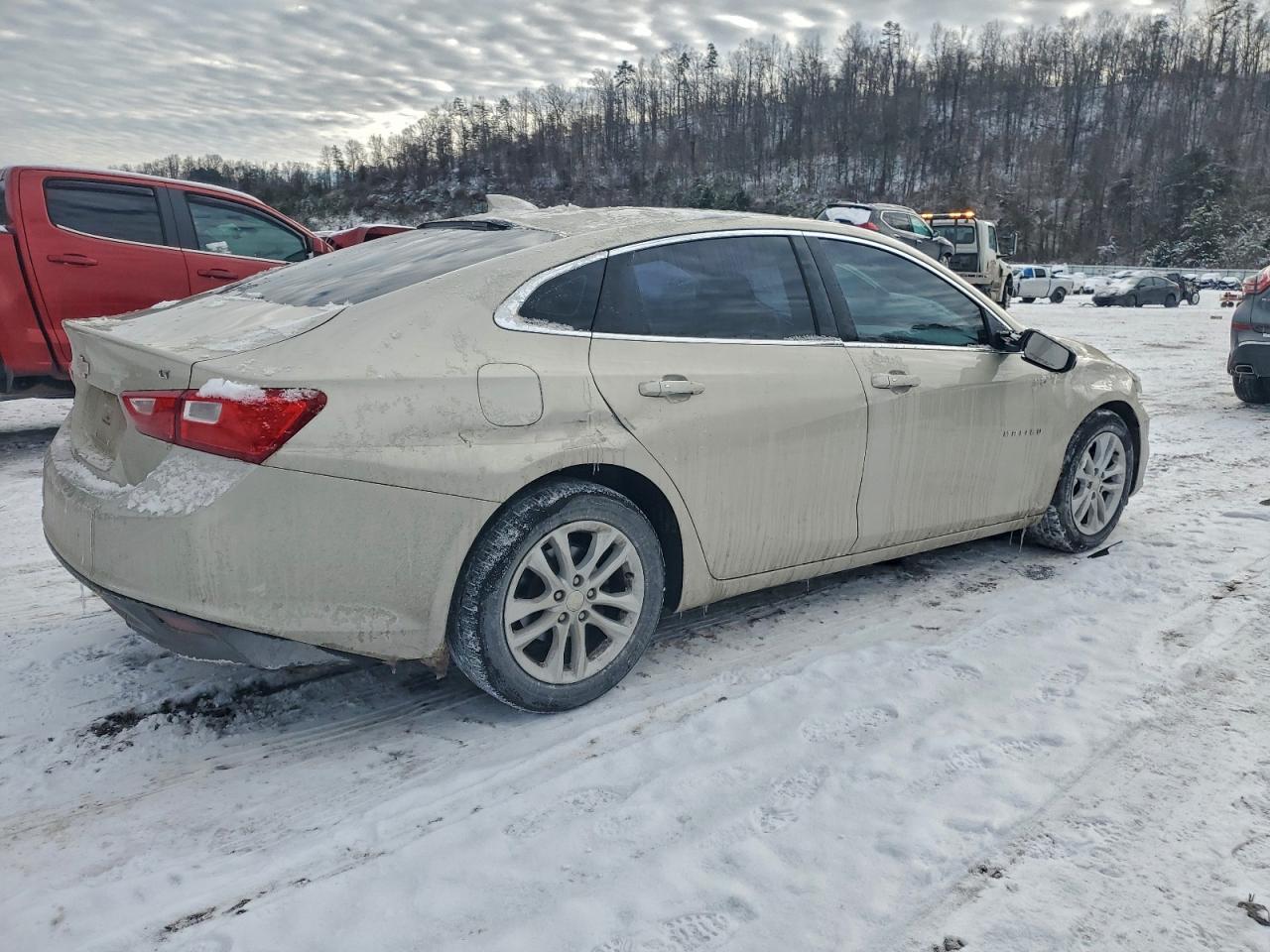 2016 CHEVROLET MALIBU LT photo 3