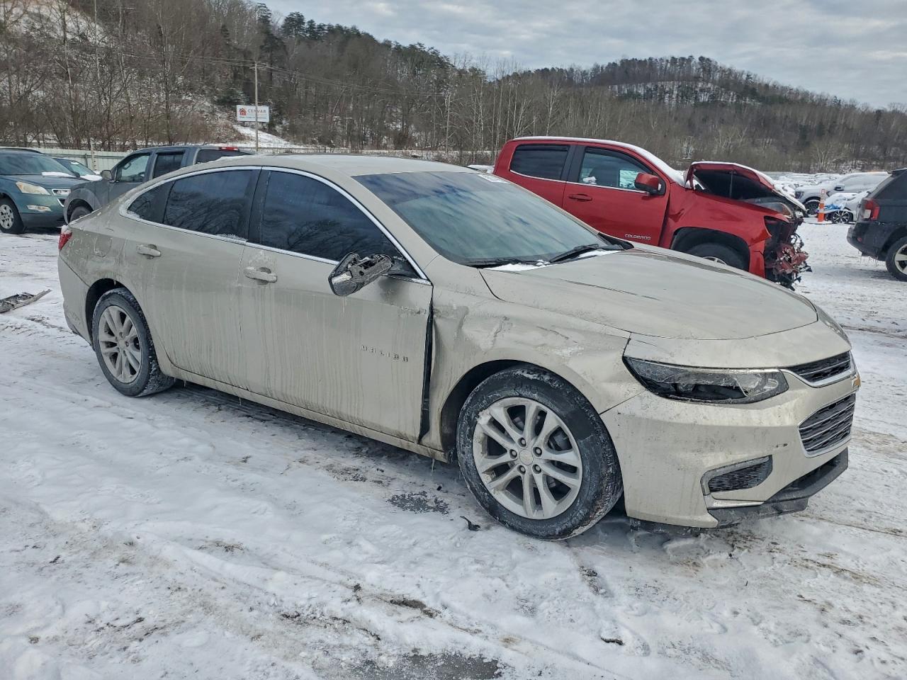 2016 CHEVROLET MALIBU LT photo 4