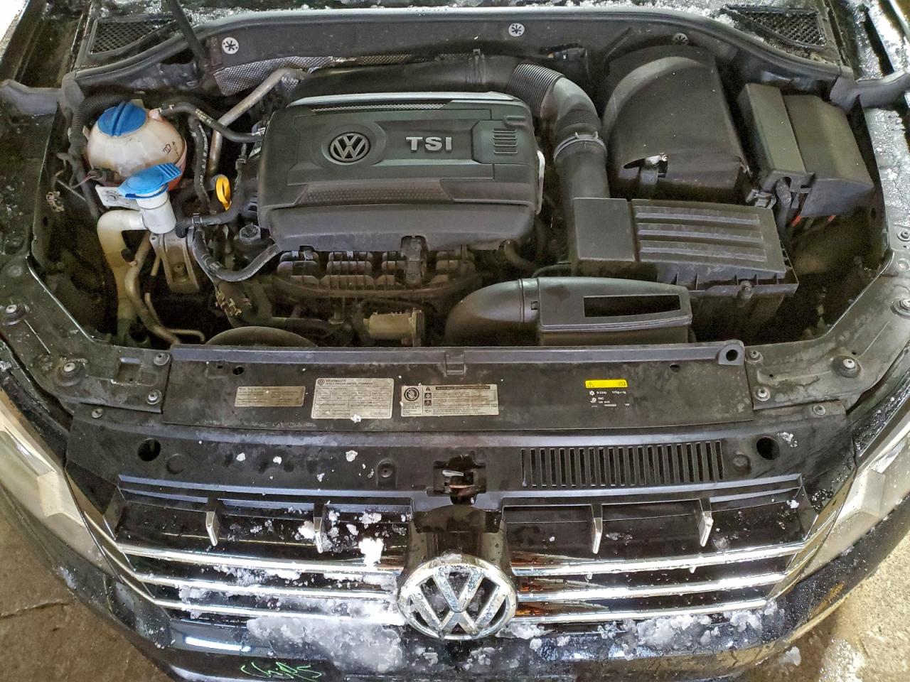 2015 VOLKSWAGEN PASSAT SEL photo 11