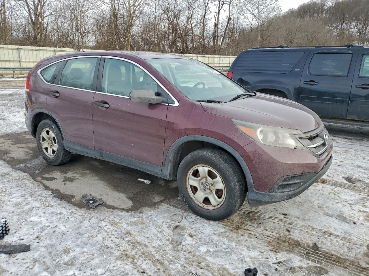 2014 HONDA CR-V LX photo 4