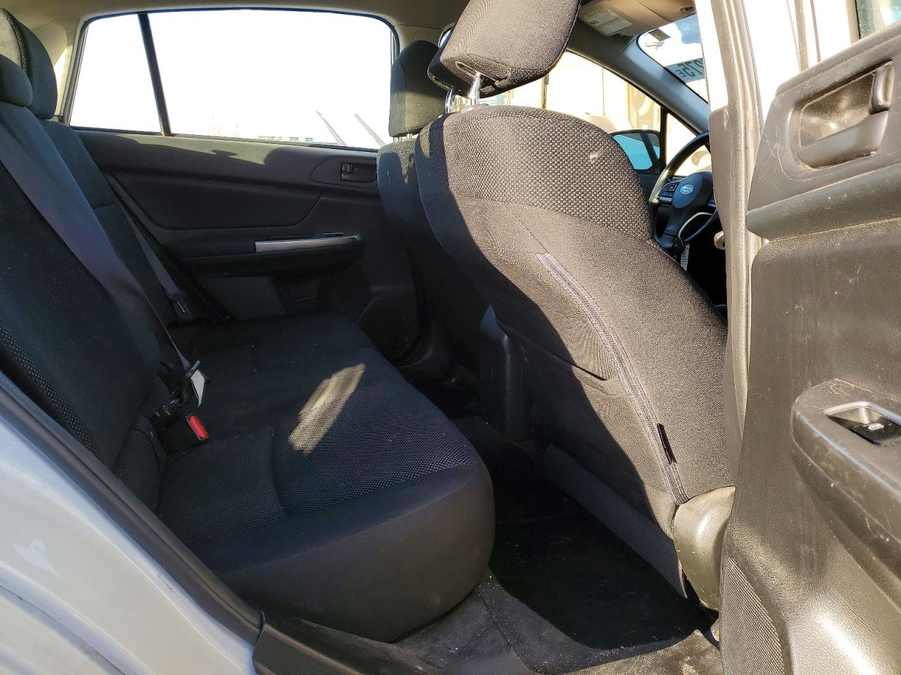 2015 SUBARU IMPREZA photo 10