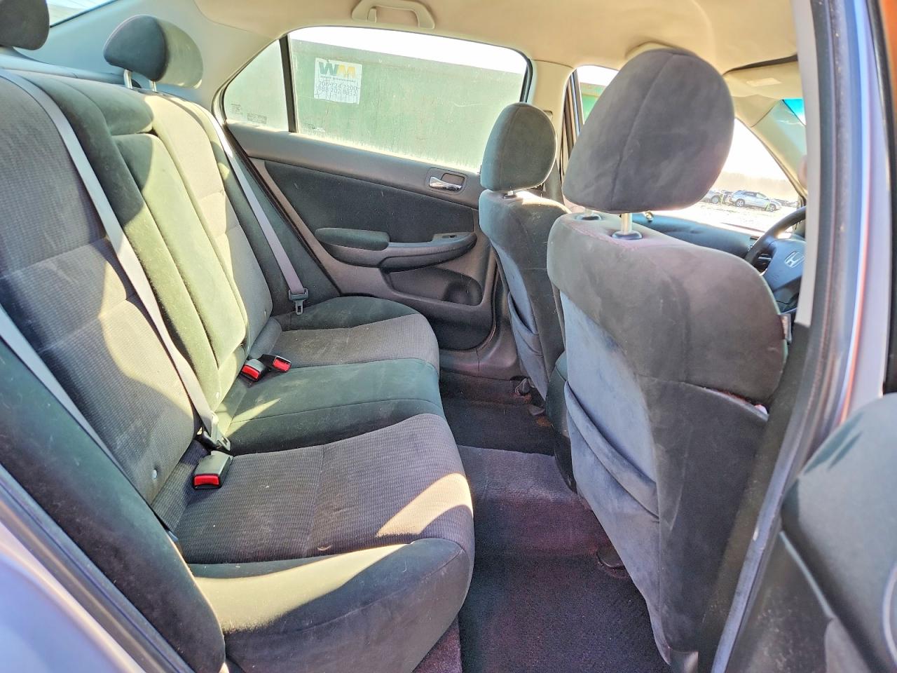 2004 HONDA ACCORD LX photo 10