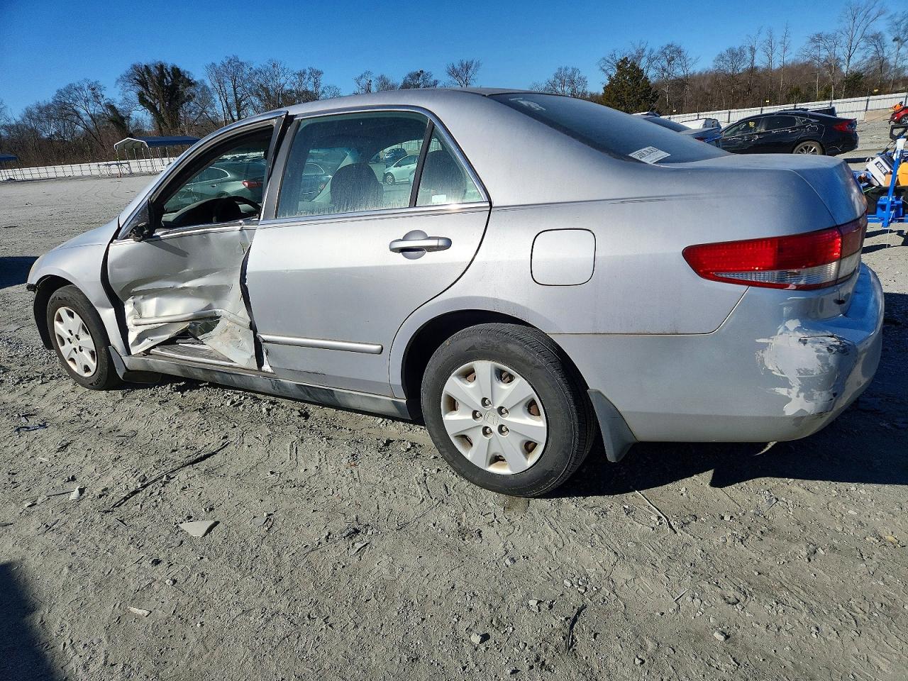 2004 HONDA ACCORD LX photo 2