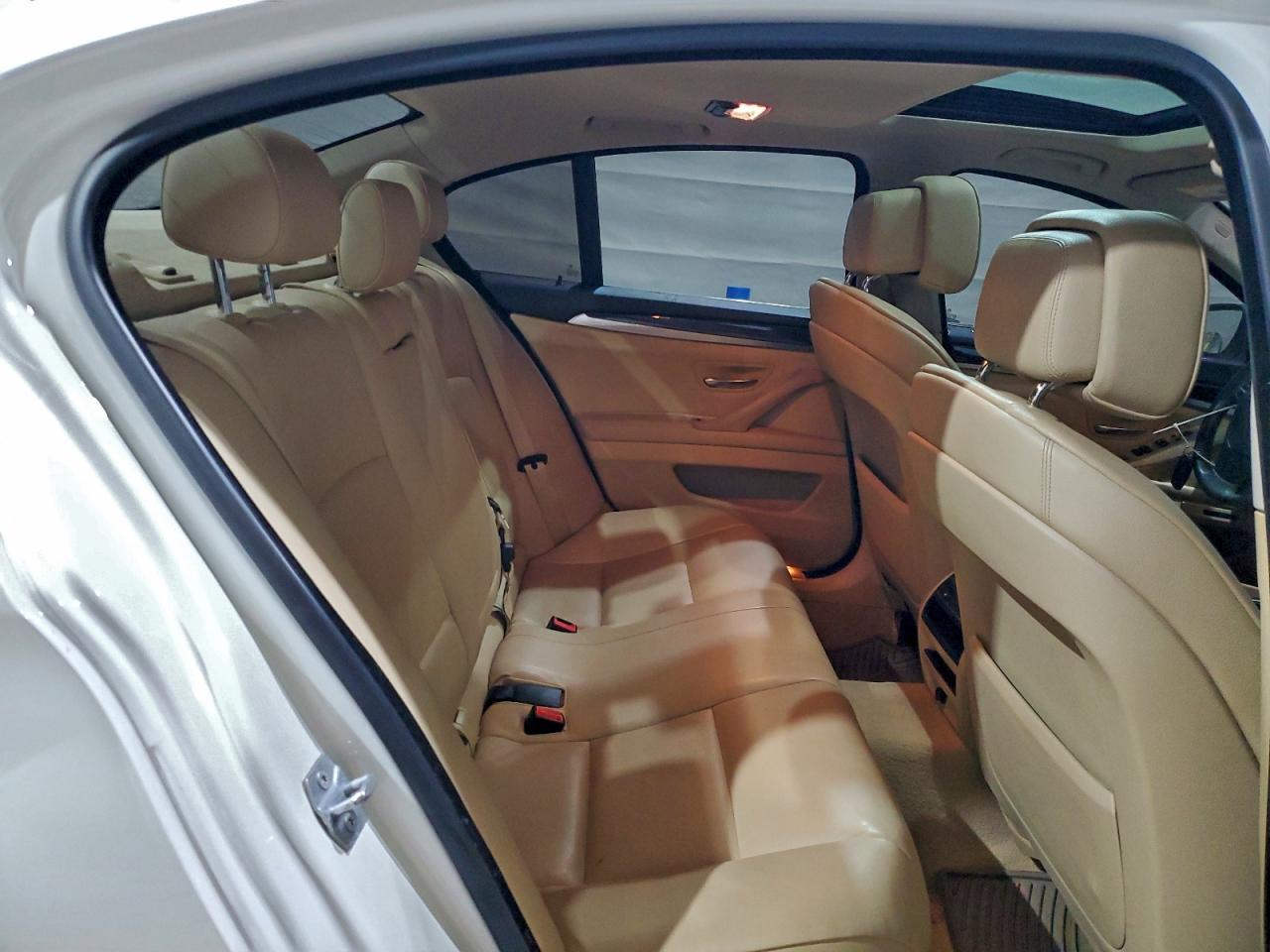 2013 BMW 528 XI photo 10
