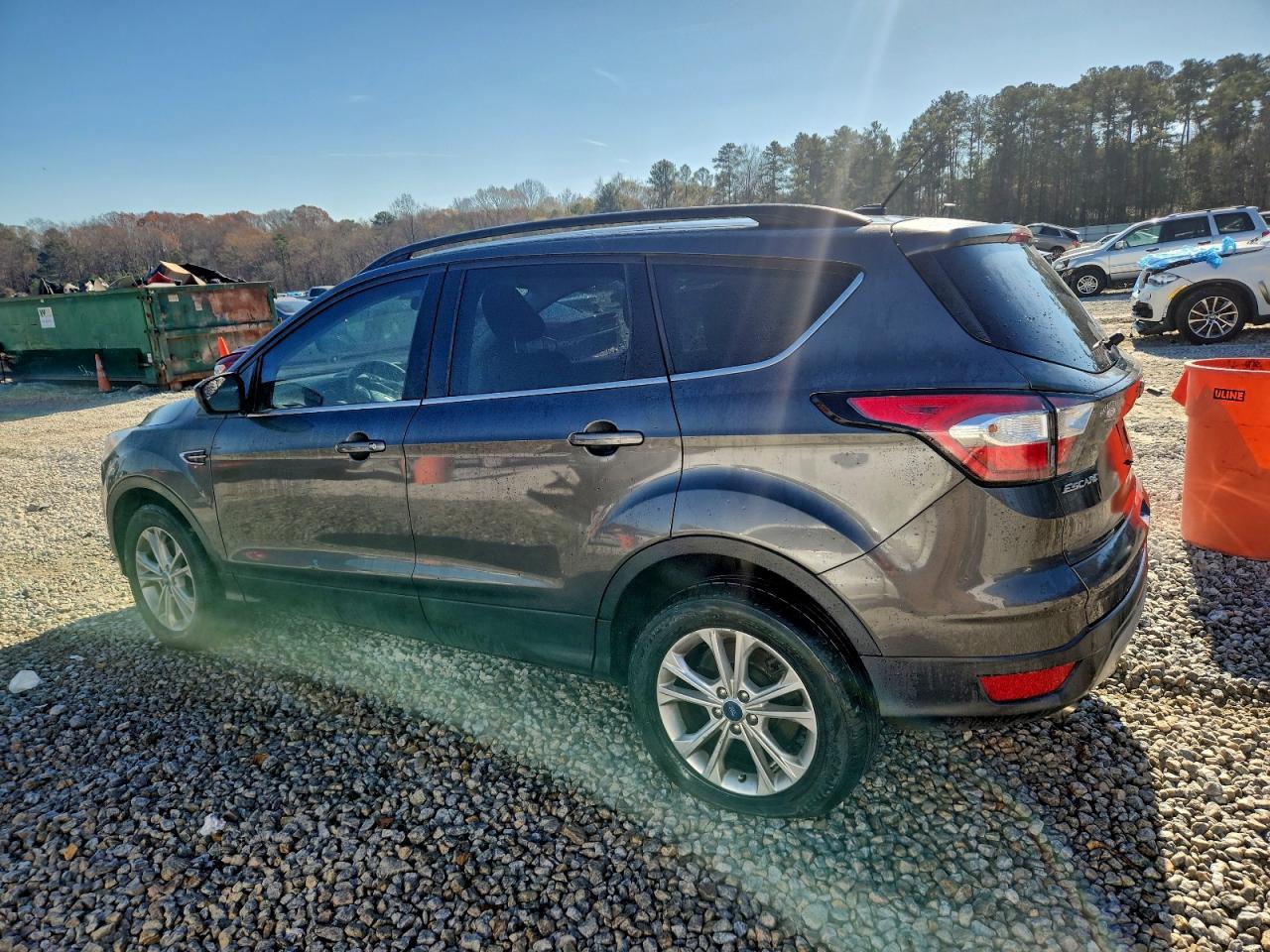 2018 FORD ESCAPE SE photo 3
