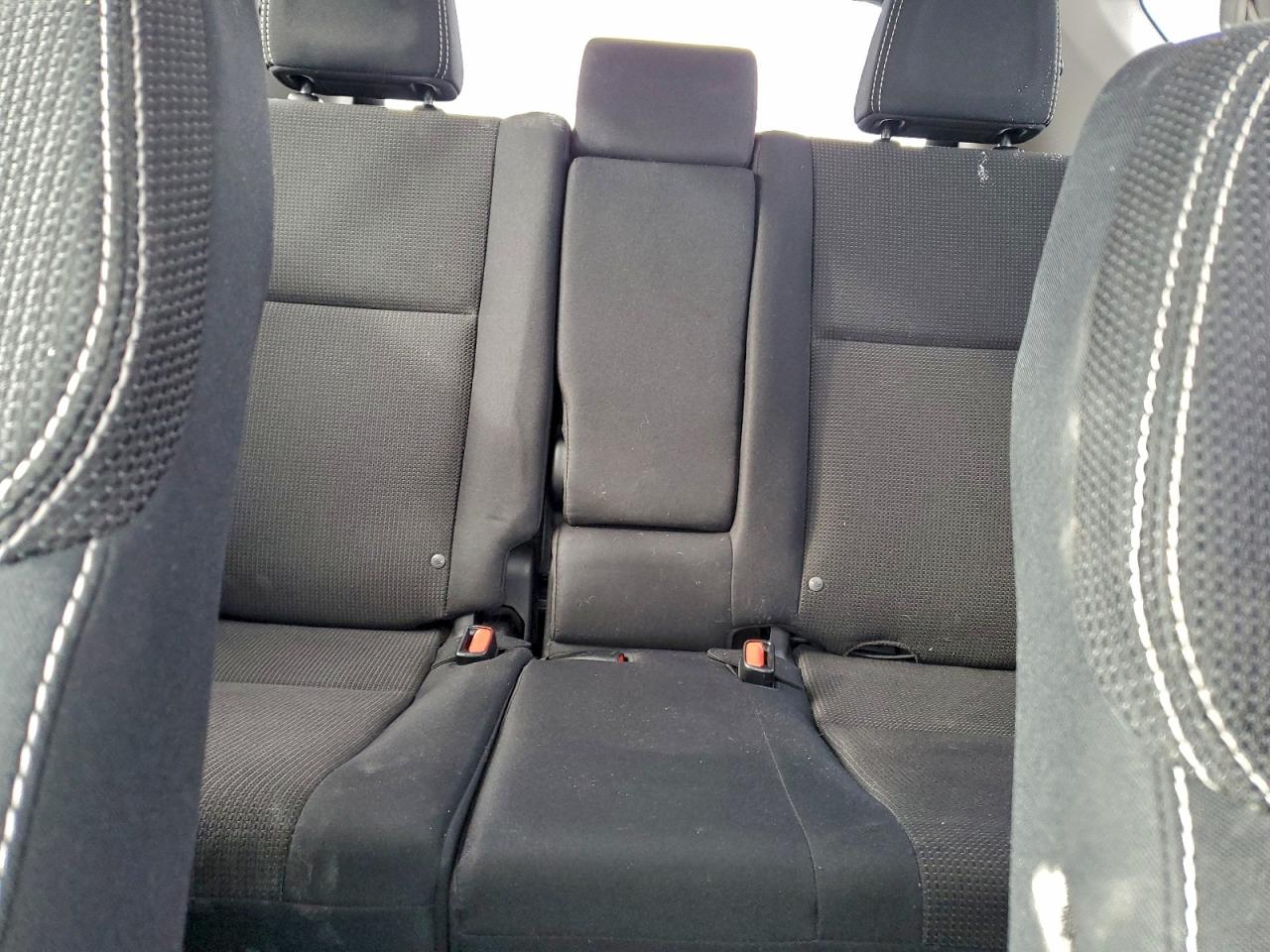 2016 TOYOTA RAV4 XLE photo 10