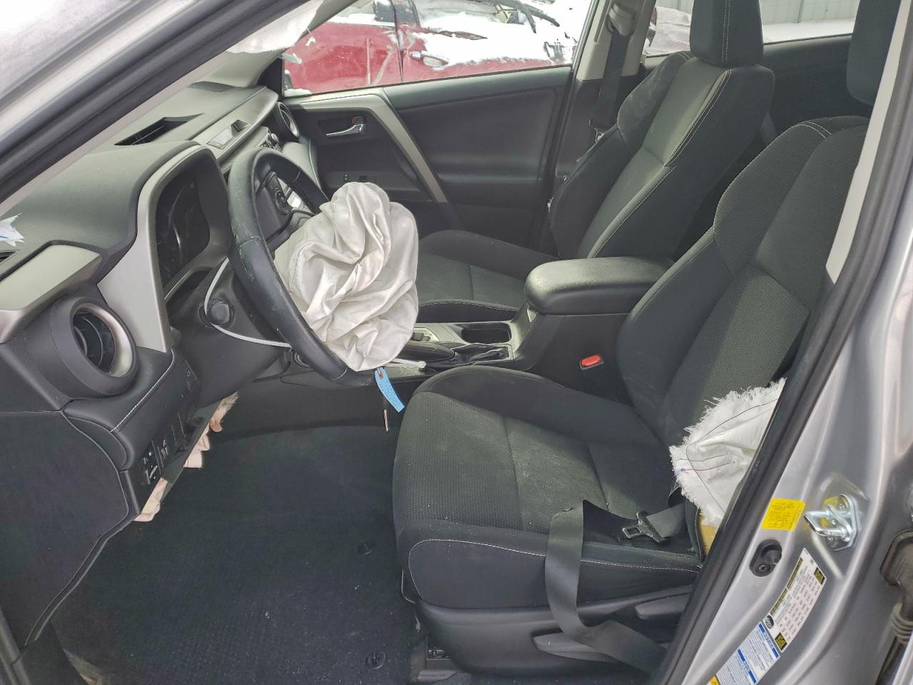 2016 TOYOTA RAV4 XLE photo 7