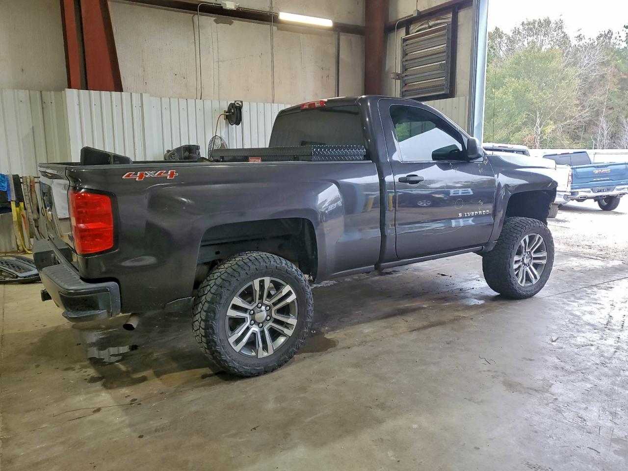 2015 CHEVROLET SILVERADO K1500 photo 3