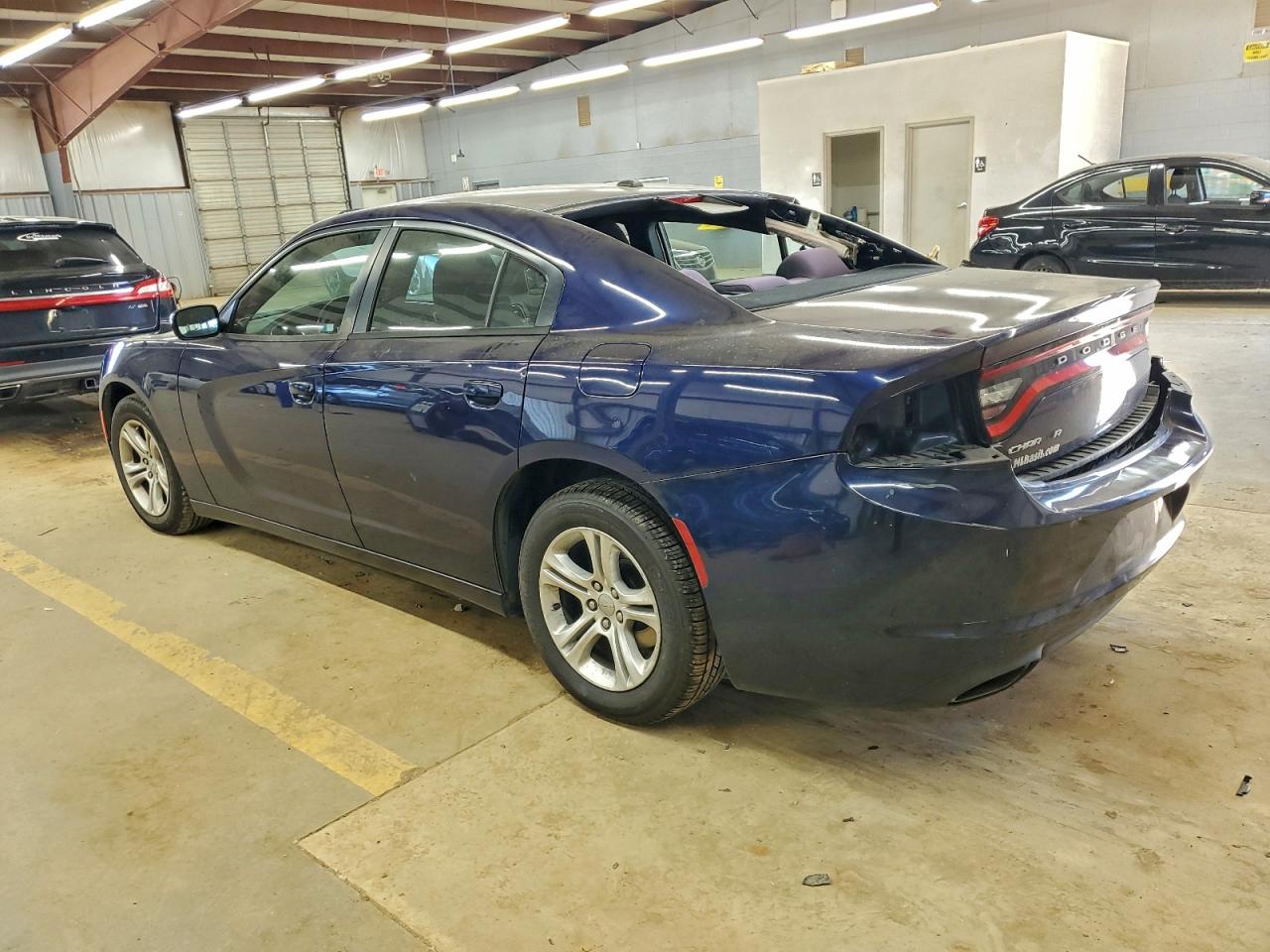 2015 DODGE CHARGER SE photo 2