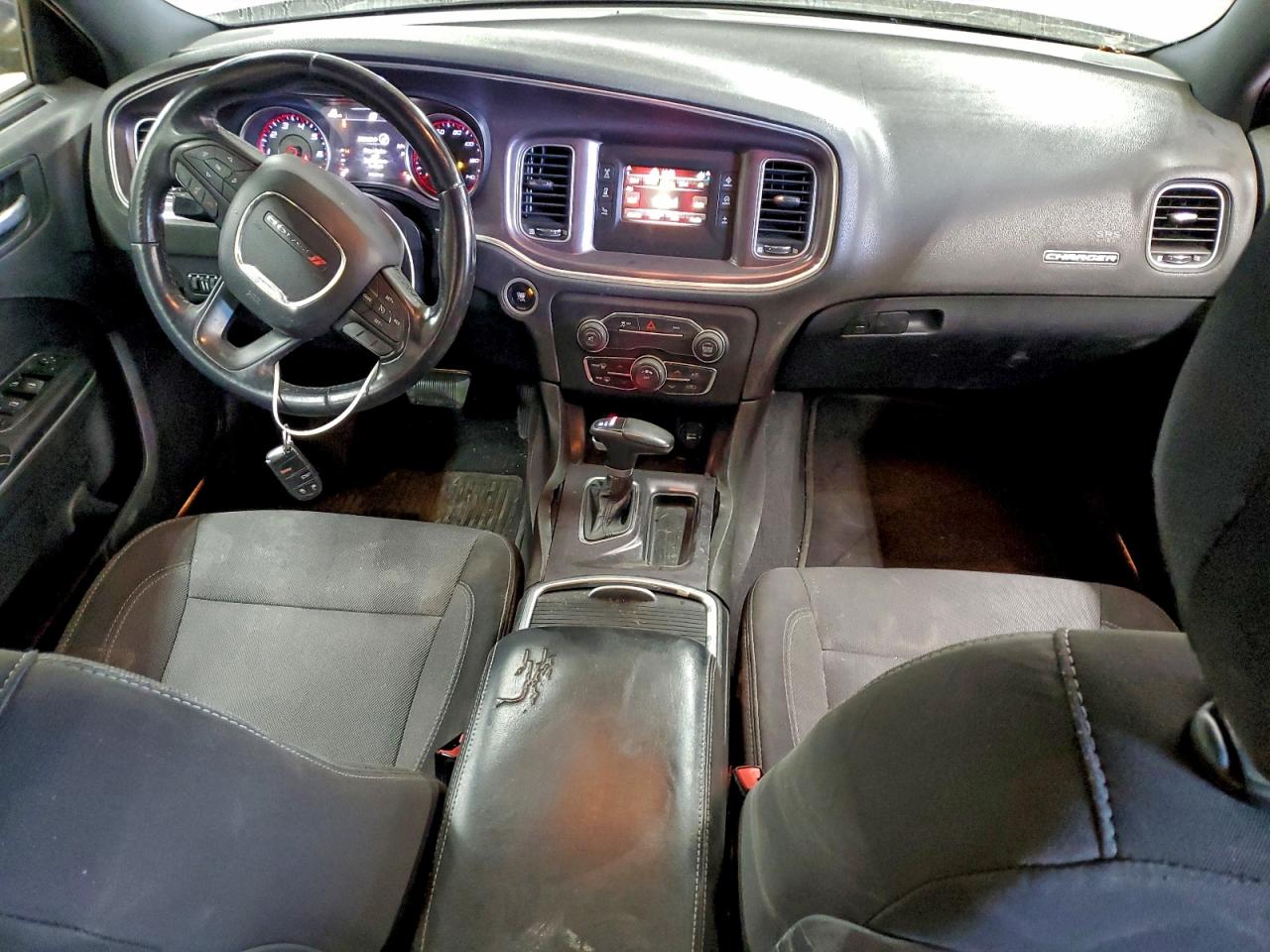 2015 DODGE CHARGER SE photo 8